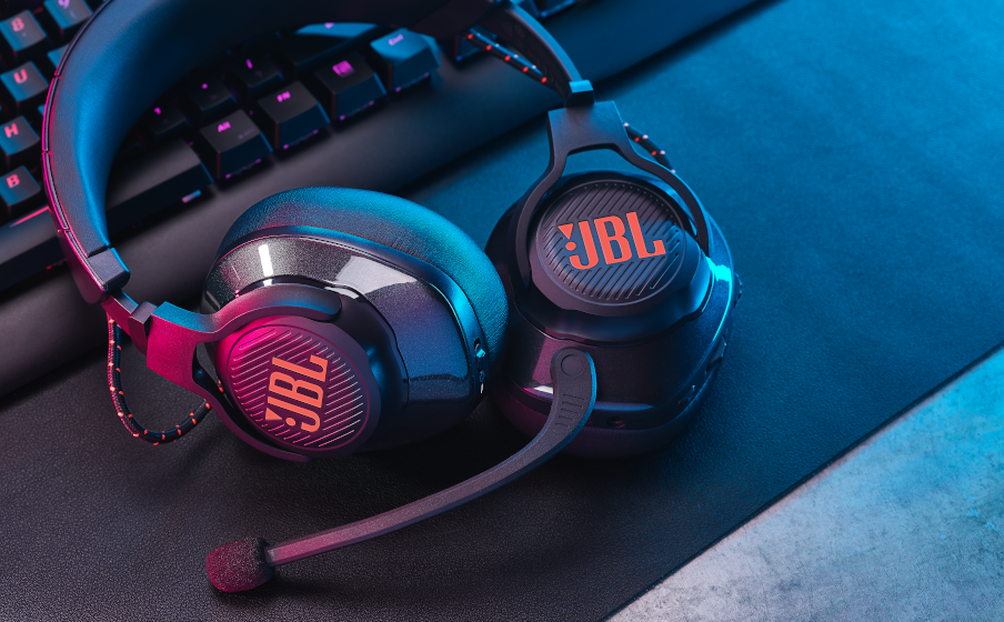 JBL Quantum 600 Будьте в гуще игровых событий с технологией JBL QuantumSOUND Signature - Image